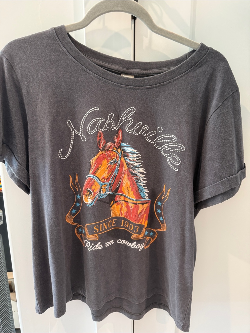 Nashville Graphic Horse women’s Tee - Gray with Orange Horse
